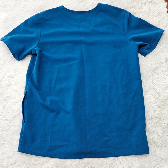 FIGS Cobalt Blue V-neck Short Sleeve Scrub Top. Size S Pockets Medical - Picture 4 of 9